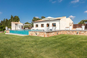 Hotels in Llubi